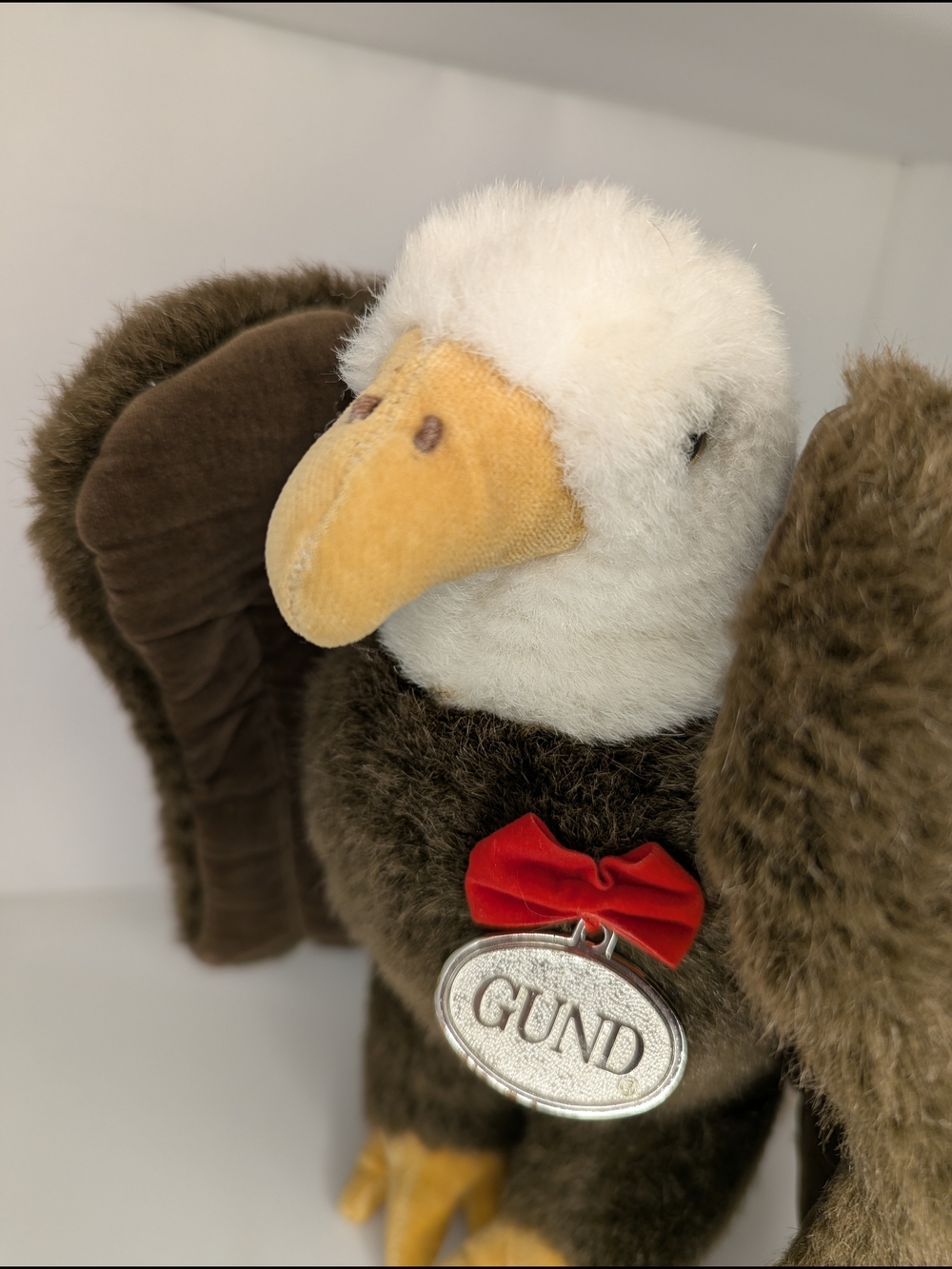 Vintage 1990 GUND Bald Eagle Plush – Rare Collectible - Picture 13 of 16